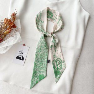 Geometric print initial P twilly scarf